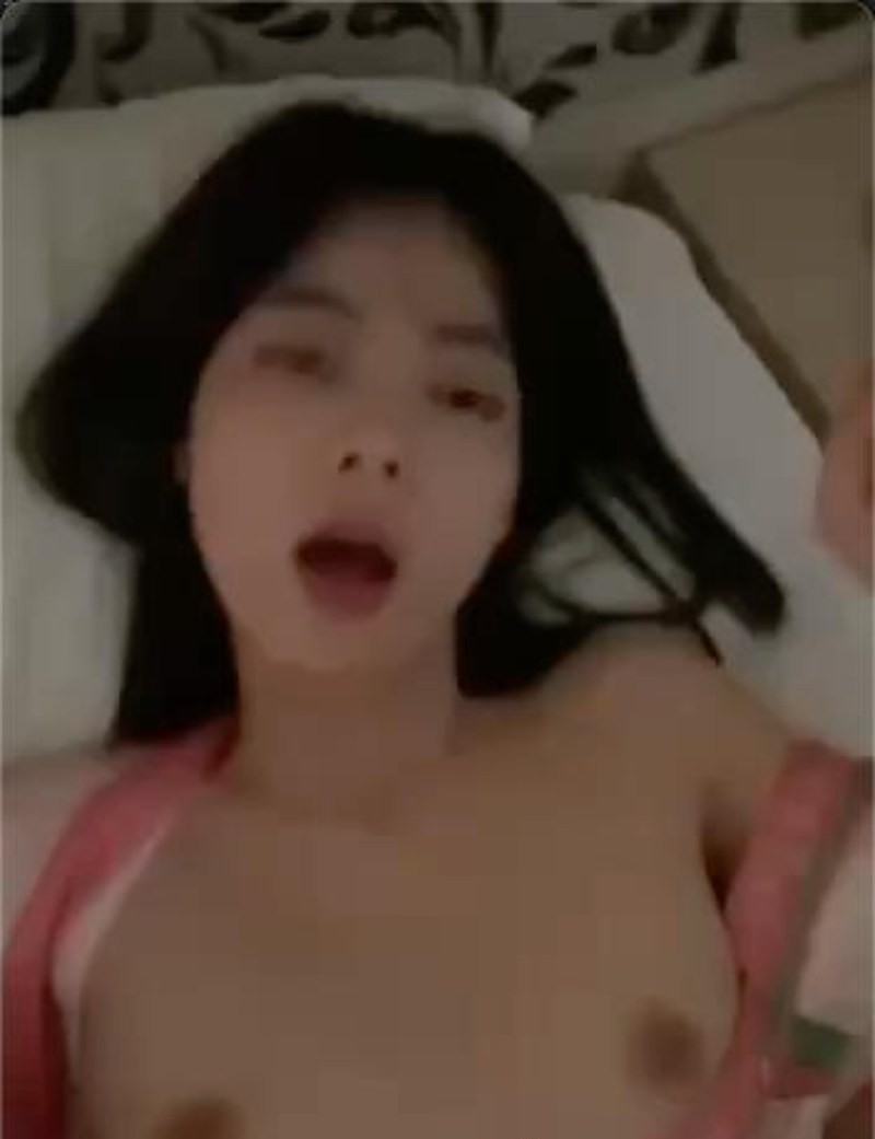 上海电力大学社团主席不雅视频流出 性欲旺盛约炮上瘾 外头当母狗被狠狠抽插 被男友发现后怒爆私拍外流泄密 - 18J.TV